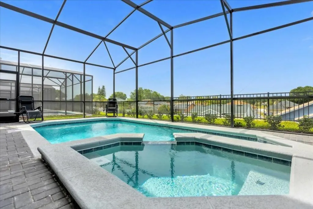 7 Bedrooms- 5,5 Baths- Windsor Island 3841 La Davenport United States
