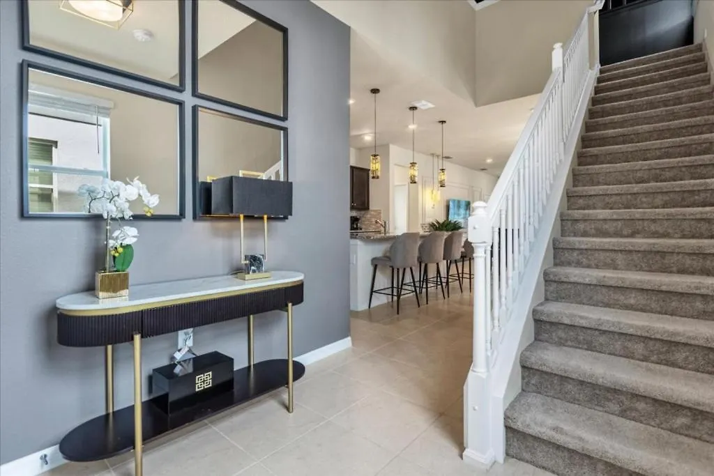7 Bedrooms- 5,5 Baths- Windsor Island 3841 La Davenport Holiday home